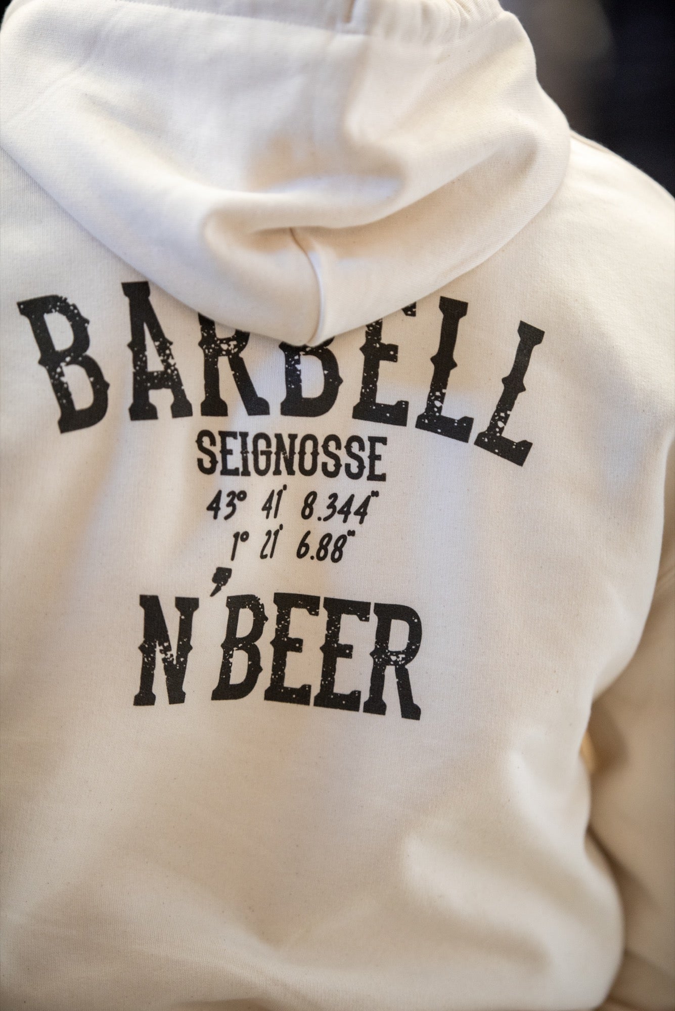 Barbell N' Beer Vintage Men's Sweatshirt Cream