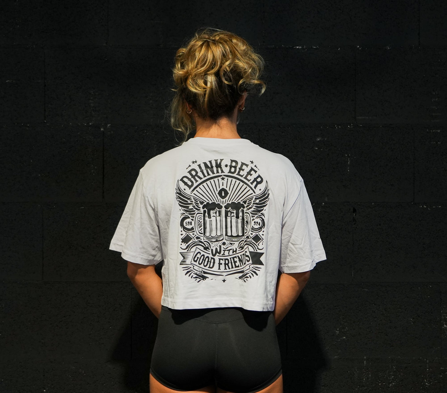 DRINK BEER - Crop Top Oversize LILA